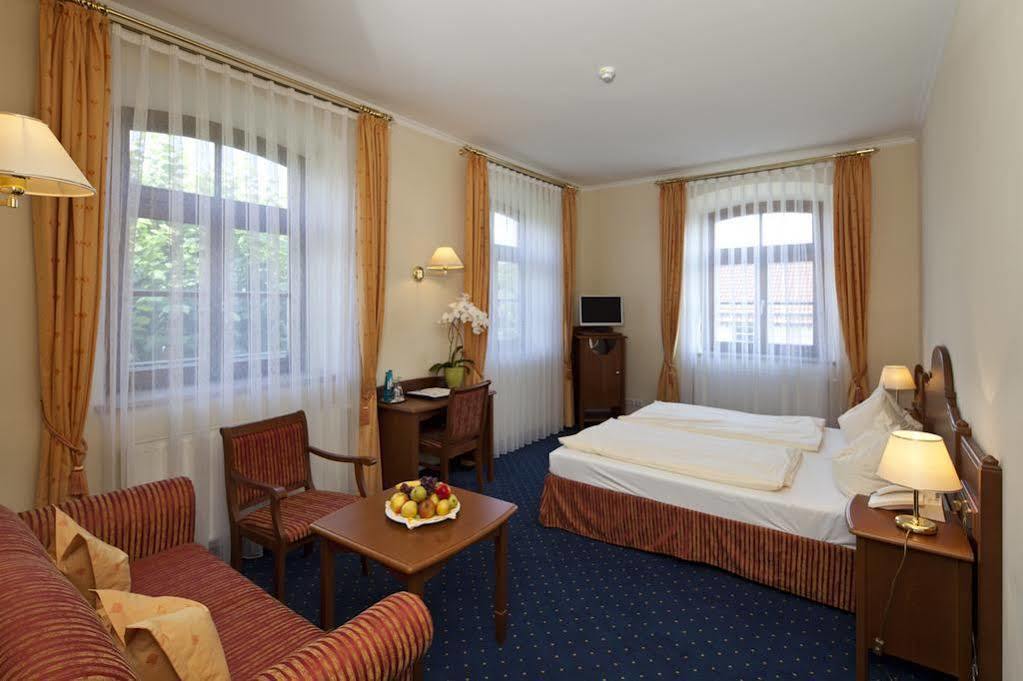 Hotel Angerbraeu Murnau am Staffelsee Zewnętrze zdjęcie